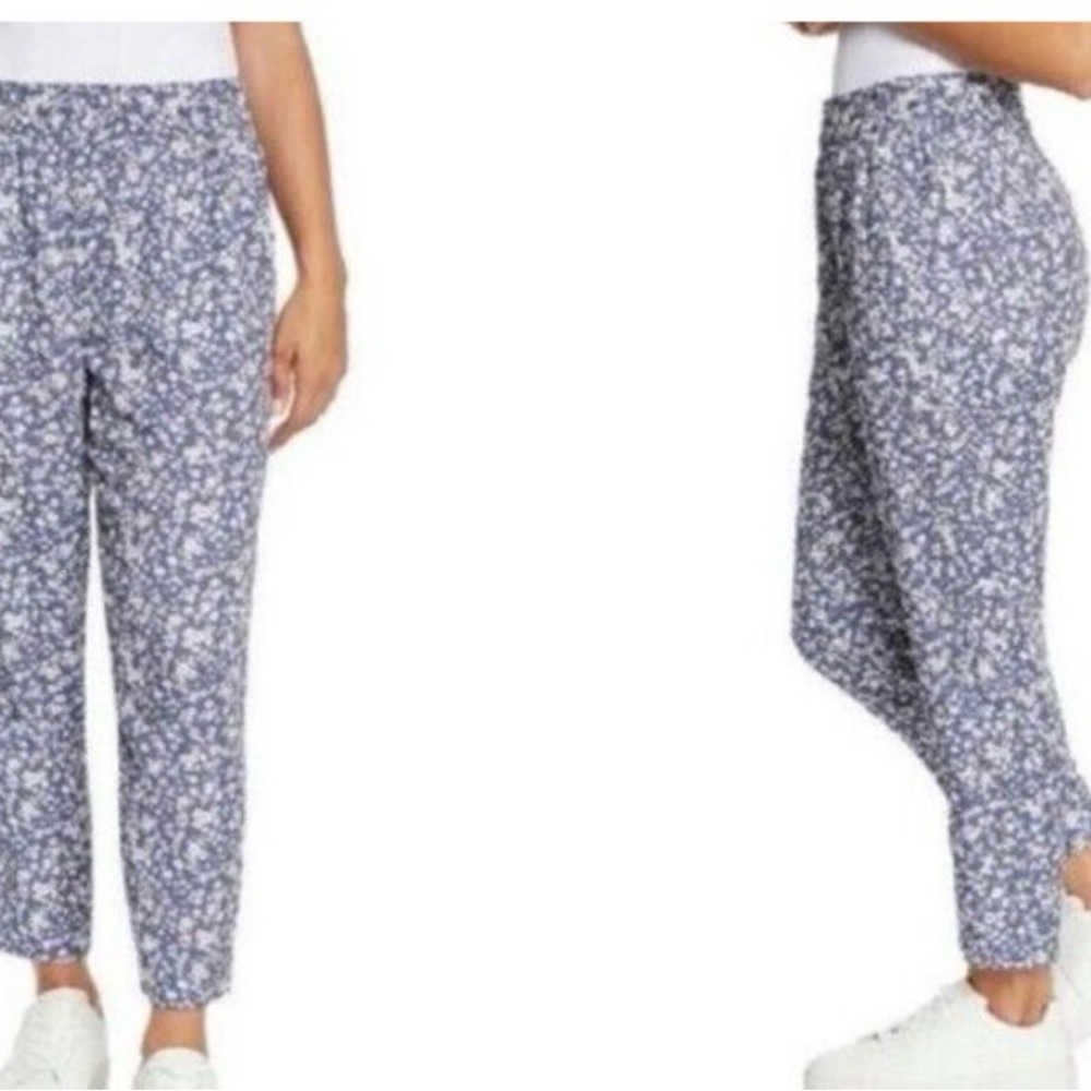 Jessica Simpson Blue Floral Cropped Pants Side Pockets